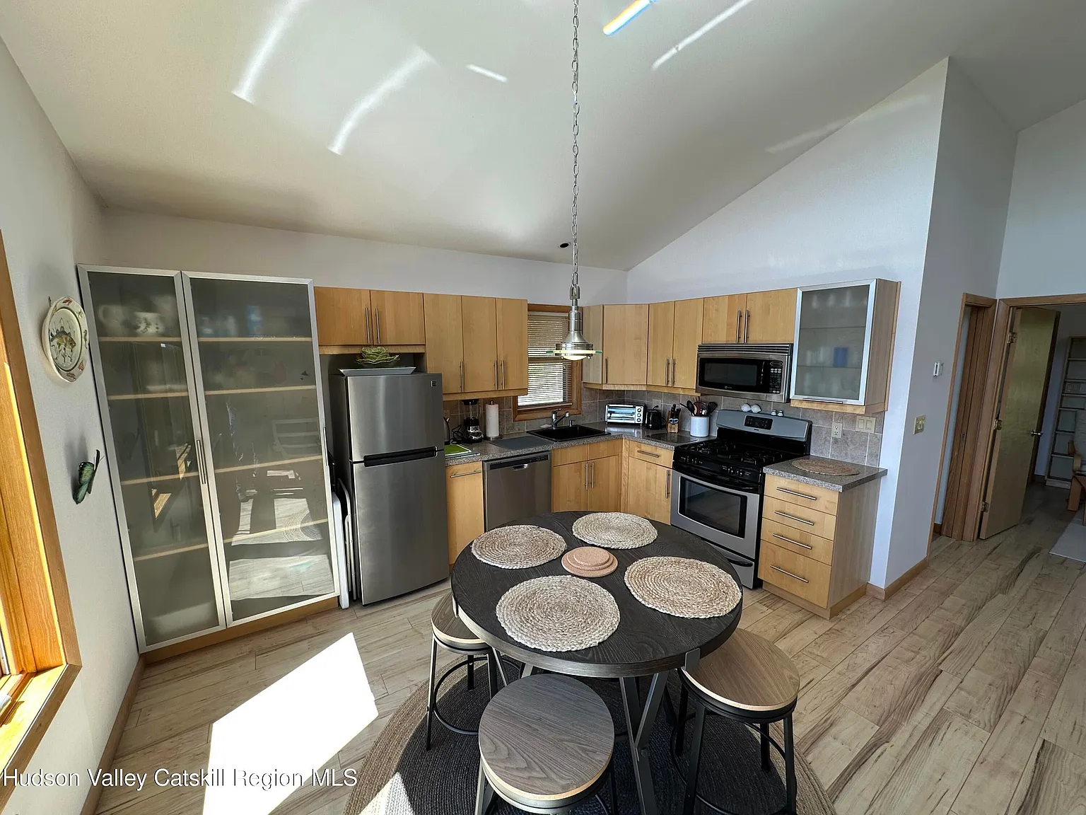 1 bed, 780 sqft, $3,800 — Photo 4