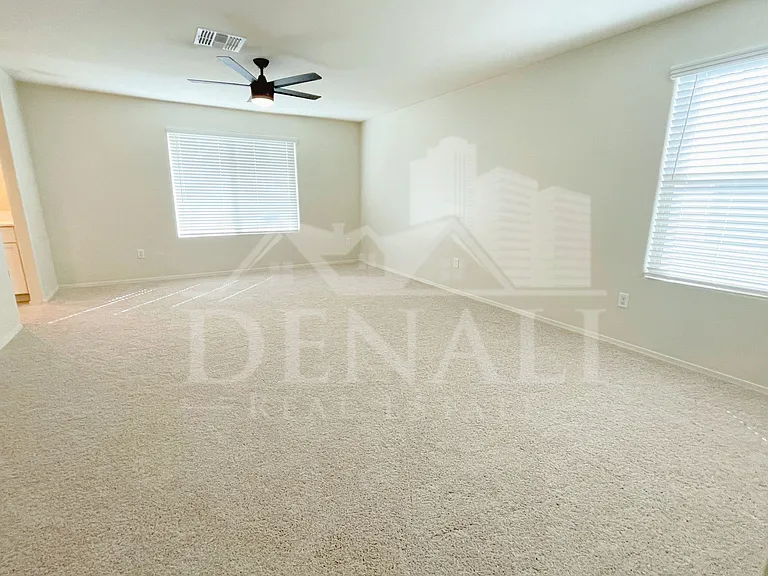 866 E Artesia Pl — Photo 16