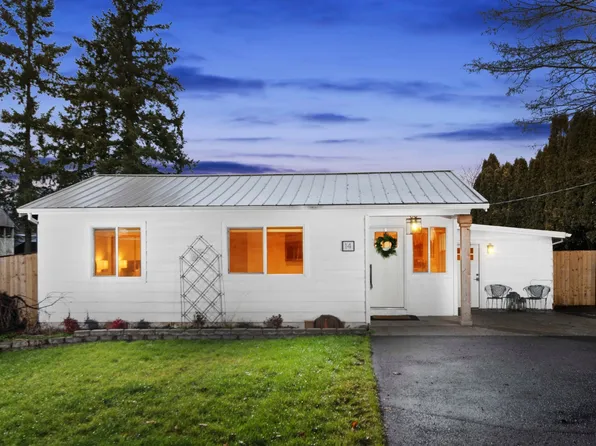 14 SE 4th St, Battle Ground, WA 98604