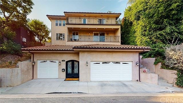 1st image of 3839 N Sunbeam Dr