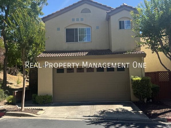 226 Opal Ct