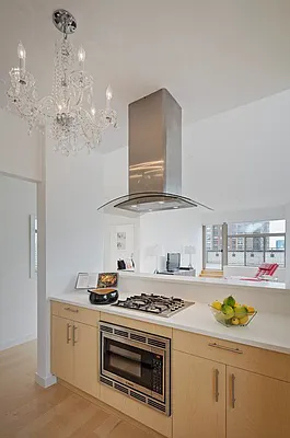 Rented by The Moinian Group | media 24