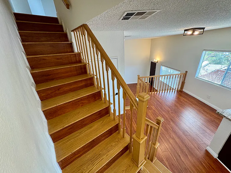 1523 E Windsor Rd #105B — Photo 13