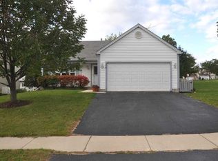 36 W Lindsay Dr, Round Lake Beach, IL