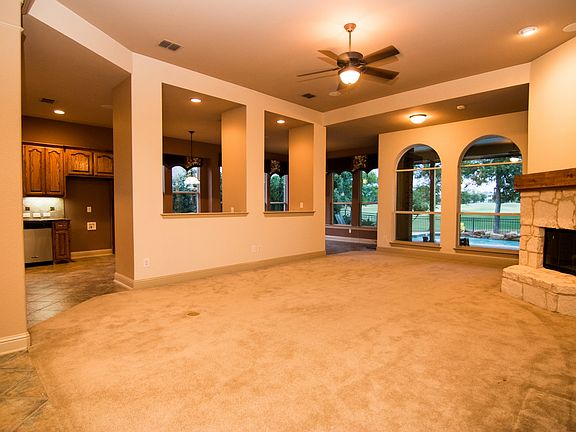 3rd image of 9355 Blanco Dr