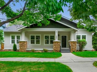 1631 NW Hickory Pl, Redmond, OR 97756