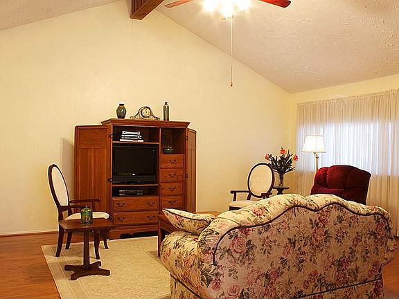 5th image of 7319 Boysenberry Ln