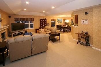2nd image of 1953 Crenshaw Cir