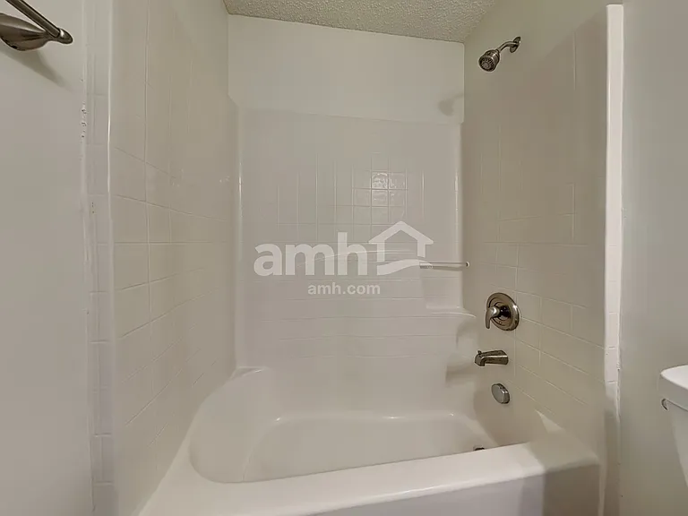 89 Stonewall Dr — Photo 16
