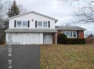 11901 Harrison Rd, Medina, NY 14103