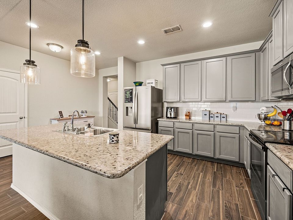 1st image of 3120 Coyote Canyon Trl