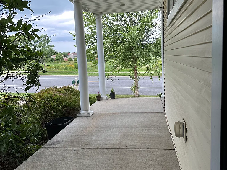 613 N Star Dr — Photo 3