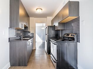477 Elizabeth St #1208, Burlington, ON L7R2M3