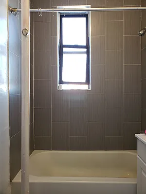 Rented by Signature Property Realty | media 20