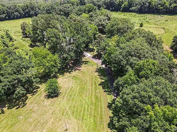 3rd image of 2426 County Road 52
