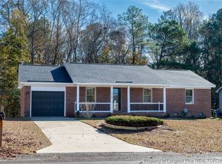 6869 Apsley Ct, Fayetteville, NC 28304