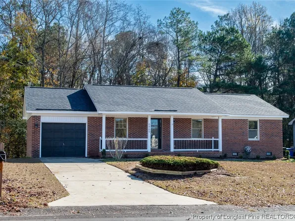 6869 Apsley Ct, Fayetteville, NC 28304