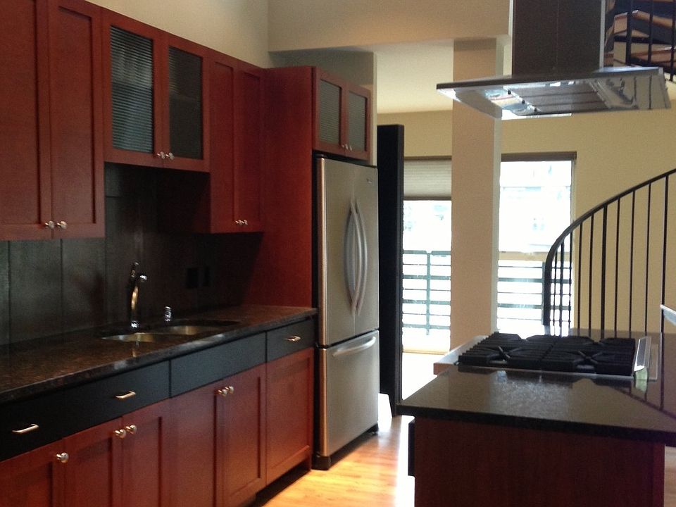 Entry - Kitchen