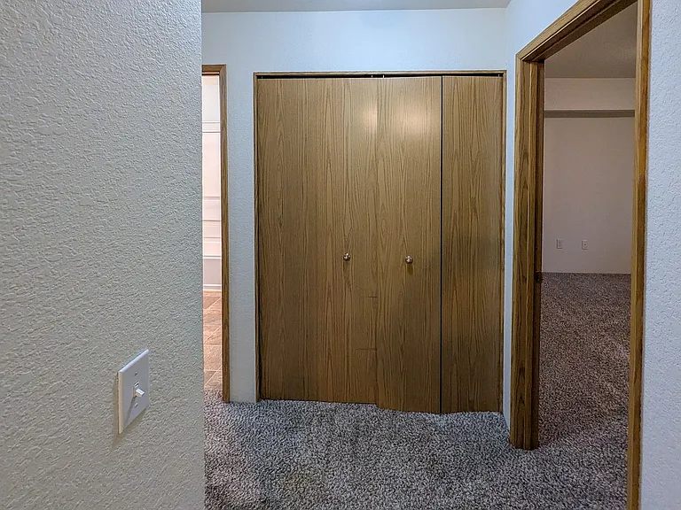 North Salem Apartment Complex With Washer/Dryer! ~ Camelot — Photo 37