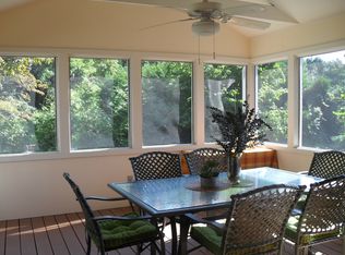 12 Green Knoll Ct, Northport, NY 11768