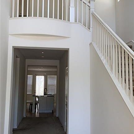 2nd image of 120 Carrotwood