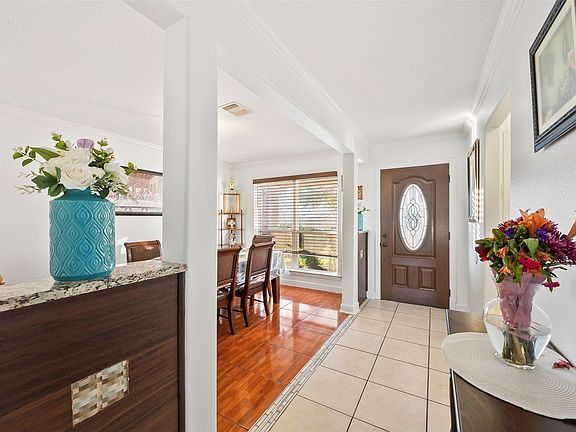 4th image of 1110 Piedmont Creek Trl
