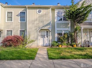 4 Pond View Dr #4, Plainsboro, NJ 08536