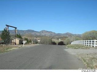 1057 S River Dr, Dewey, AZ 86327