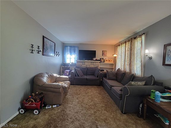 5th image of 70 Britton St