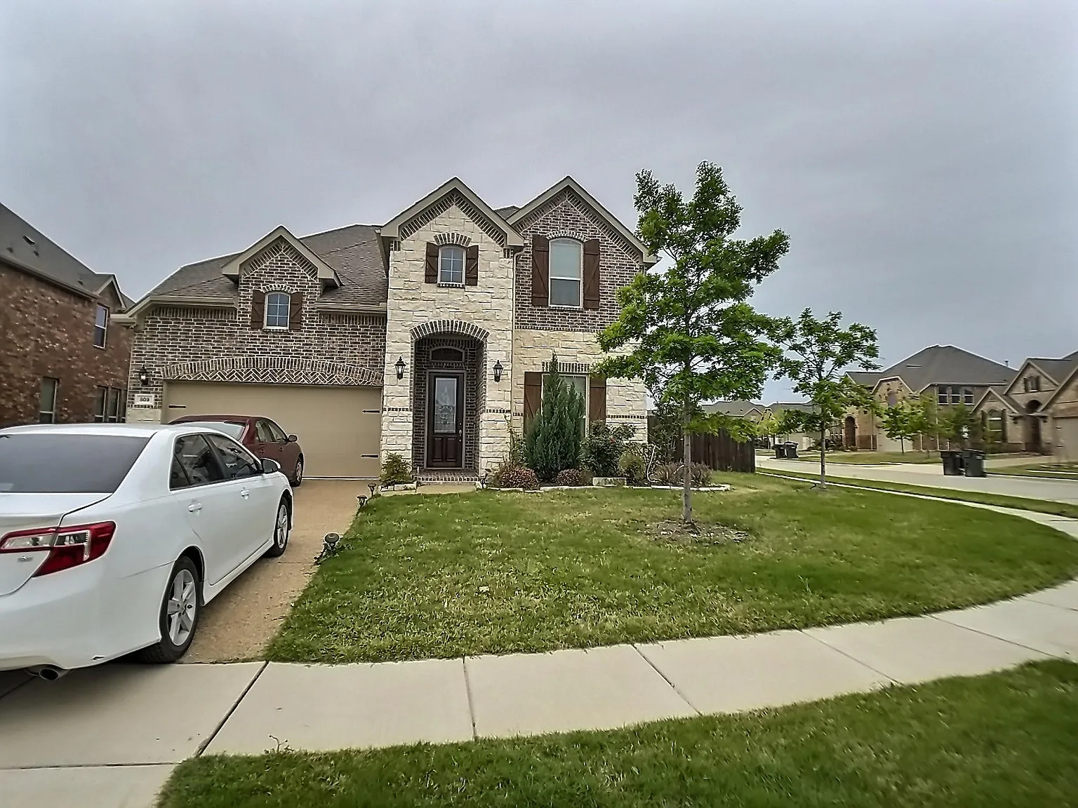 4 bed, 3.5 bath, 3002 sqft, $3,700 — Photo 3