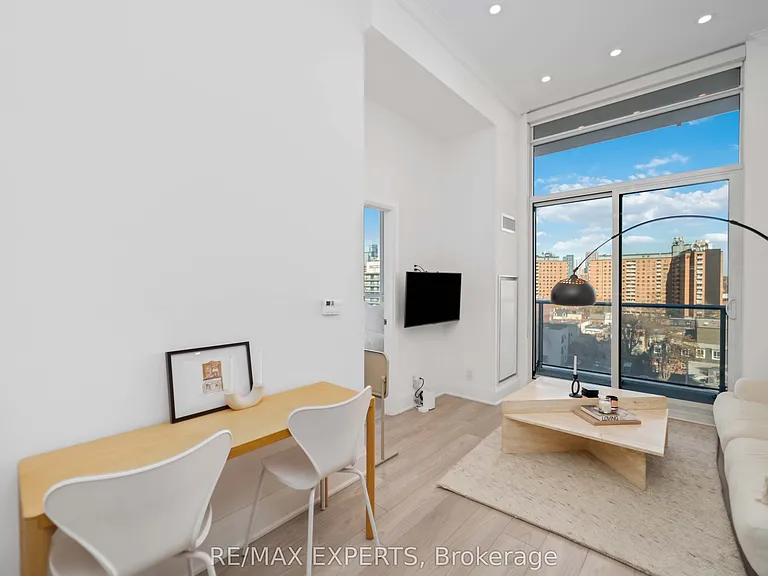 120 Parliament St #902 — Photo 7