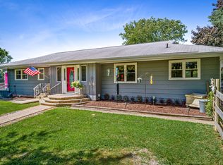 13N632 Coombs Rd, Elgin, IL 60124