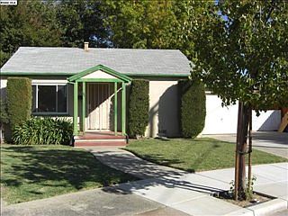 1st image of 44 Russell Dr