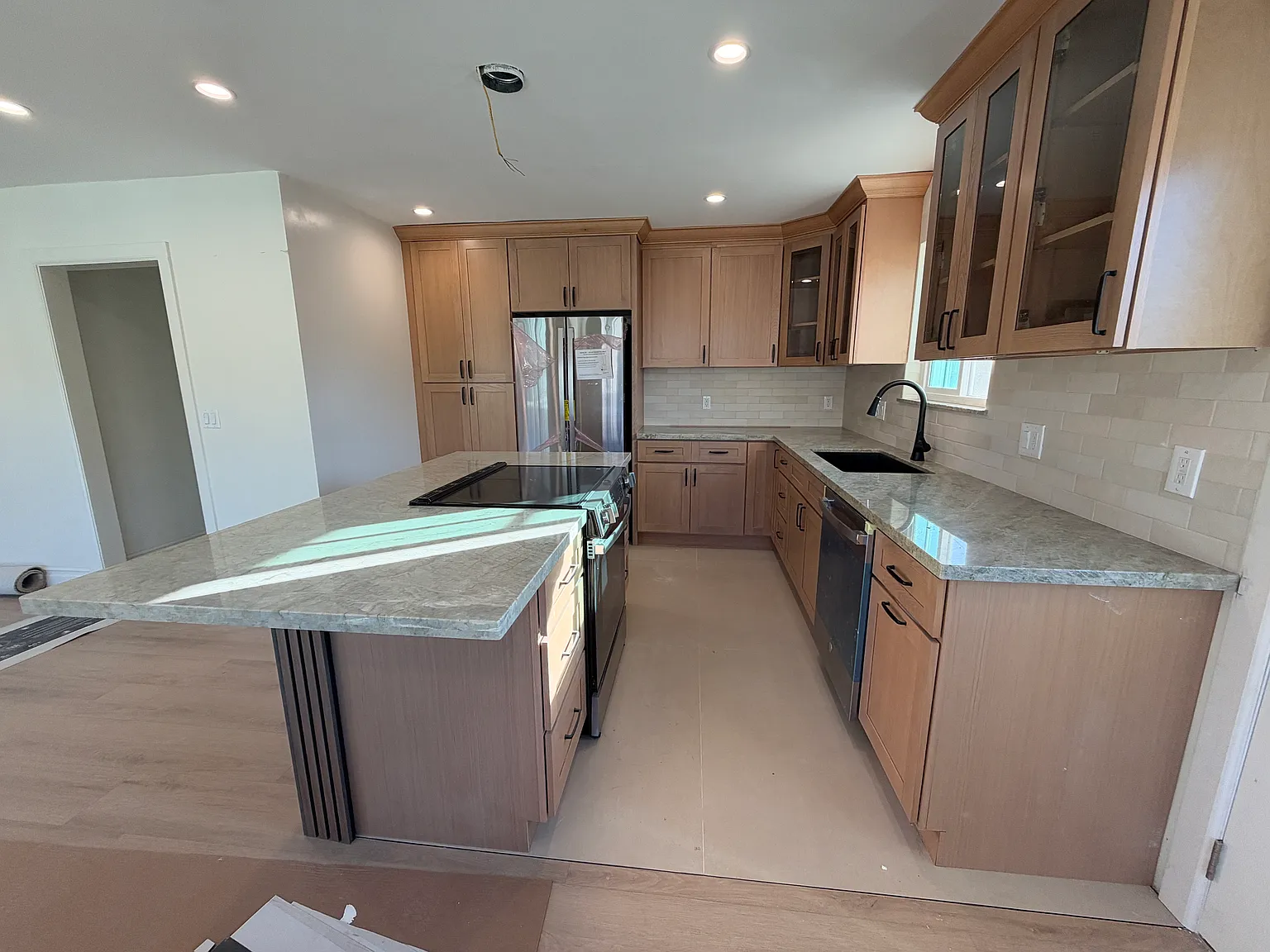 2 bed, $3,295 — Photo 4