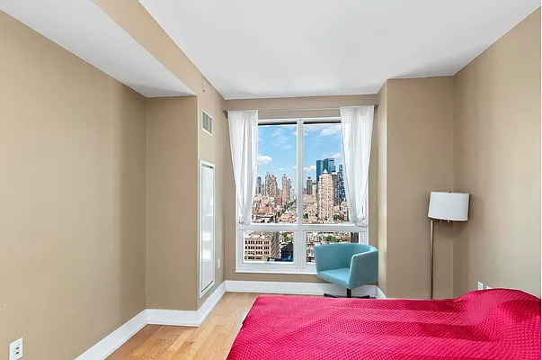 Rented by Douglas Elliman | media 13