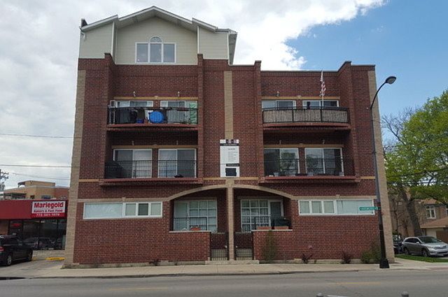 1st image of 2801 W Ardmore Ave APT 1C