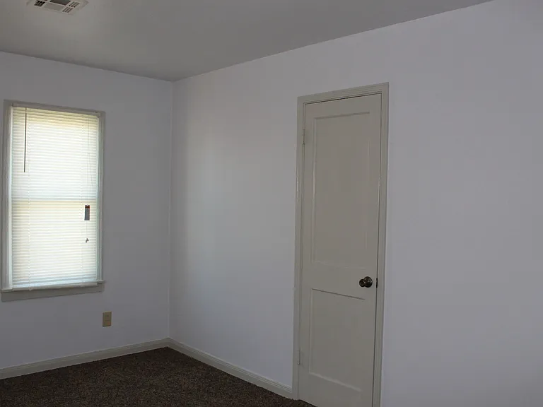 426 E Northrup Dr — Photo 14