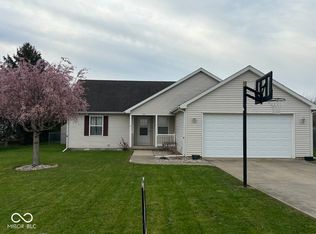 611 E Jackson St, Mulberry, IN 46058