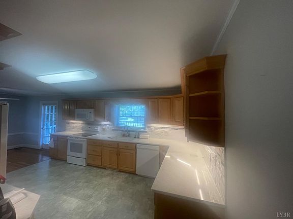 2nd image of 284 Greenwell Ct