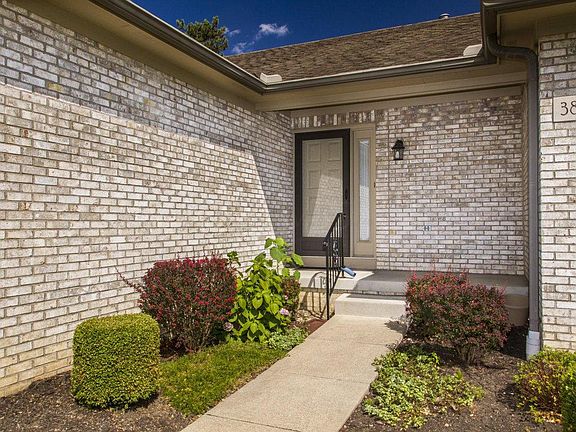 4th image of 388 Castle Pines Dr
