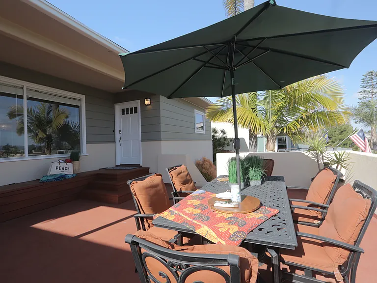 1656 Beryl St — Photo 33