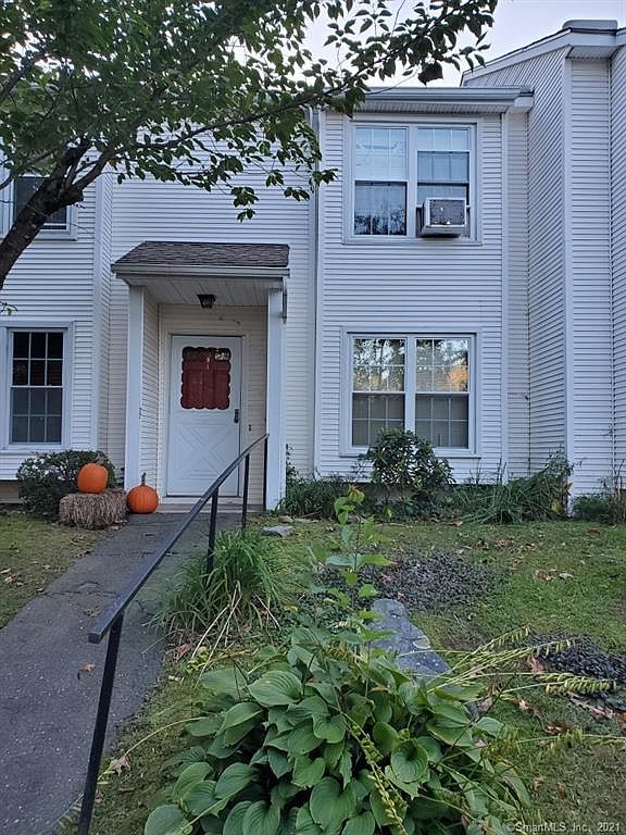 12 Deerwood Ln UNIT 4, Waterbury, CT 06704 Zillow