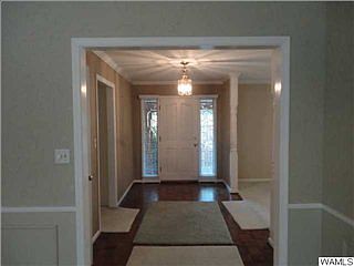 4th image of 2901 14th St E