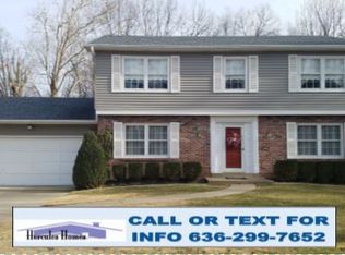 9022 Lowill Ln, Saint Louis, MO 63126