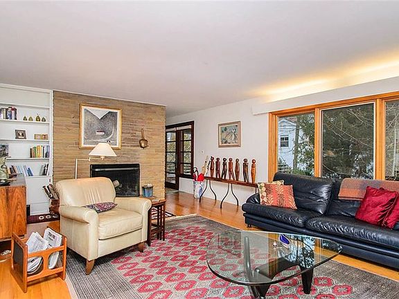 4th image of 2065 Geddes Ave