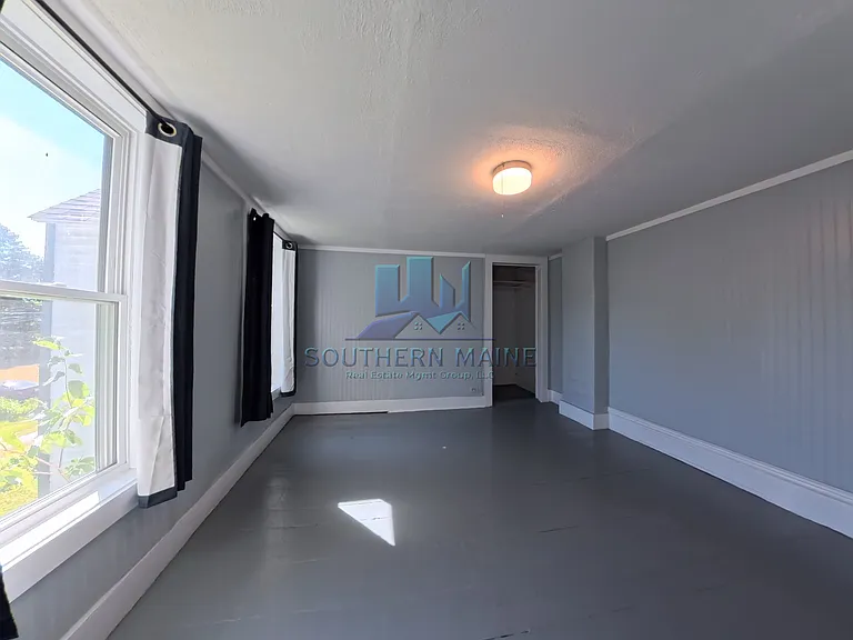 4 Glenwood Ave #D — Photo 9