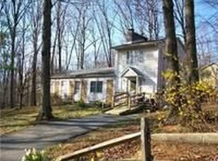 405 White Mule Ln, Harpers Ferry, WV 25425