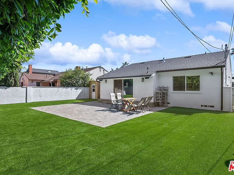 12849 Tiara St — Photo 38
