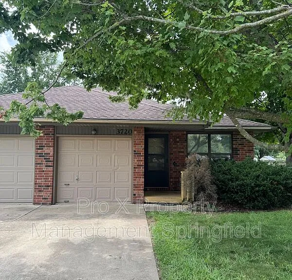 3720 Farm Road 165 — Photo 1