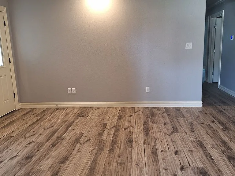 9013 Chanel Pl — Photo 3